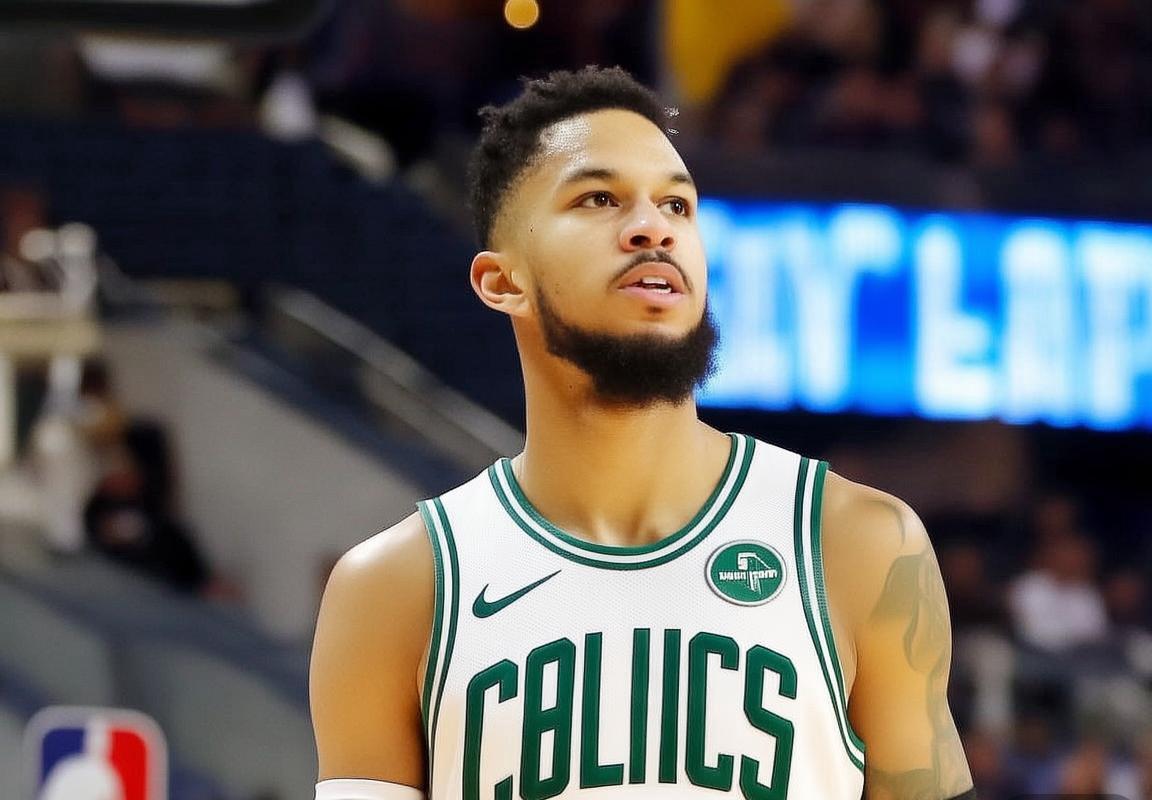 休斯顿火箭队与波士顿凯尔特人队交易方案：杰夫·格林或换选秀权及后卫